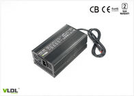 De zwarte Elektrische Lader van de Motorfietsbatterij/Intelligente ionen de Batterijlader 60V 8A 600W van Li