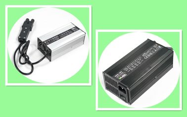 de de Batterijlader van 48V 5A voor Elektrische Motorfiets/Autoped 110 aan 230Vac voert 2 Jaar in Garantie