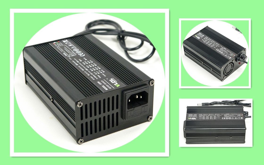 48V 58.8V 2A verzegelde Lader van de Lood Zure Batterij 110 aan Input de Wereldwijd van 230V voor SLA/AGM/GELbatterij